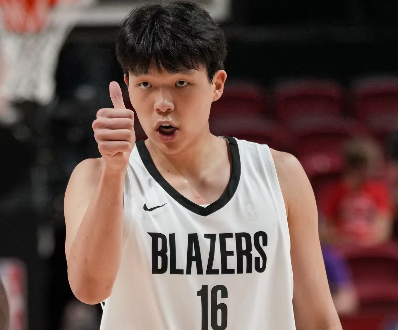 熊猫体育直播-灰熊客场惨遭逆转，三连败遭遇波折