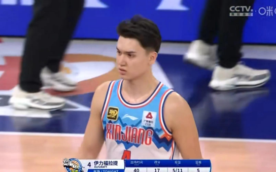 精彩进攻战术，帮助球队获胜