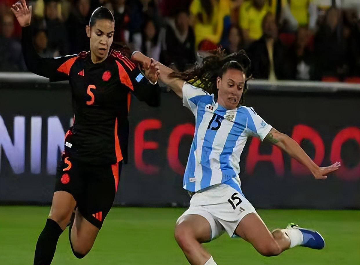 智利女足遭遇一连串失利,寻求突破 智利女足遭遇一连串失利,寻求突破