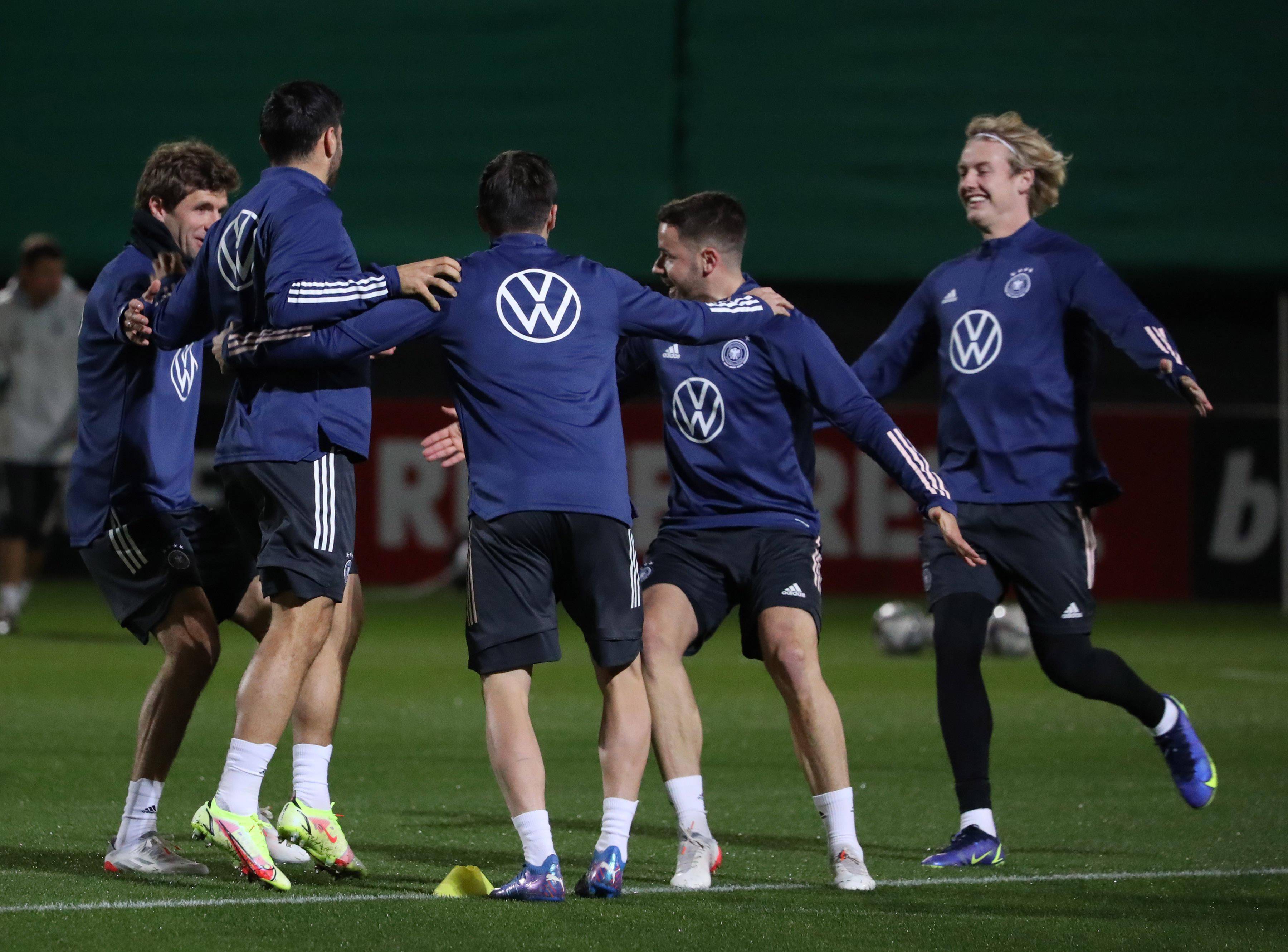 关于世界杯预选赛：德国队实现连胜取得突破的信息