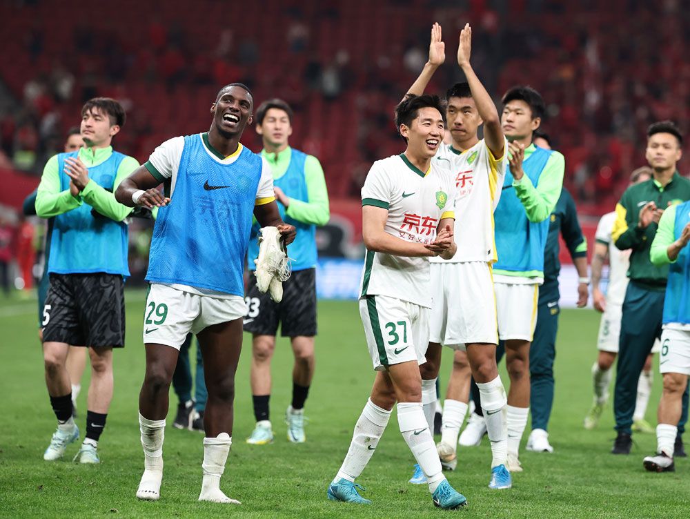 熊猫体育app-北京国安客场逆袭，锁定中超四连胜