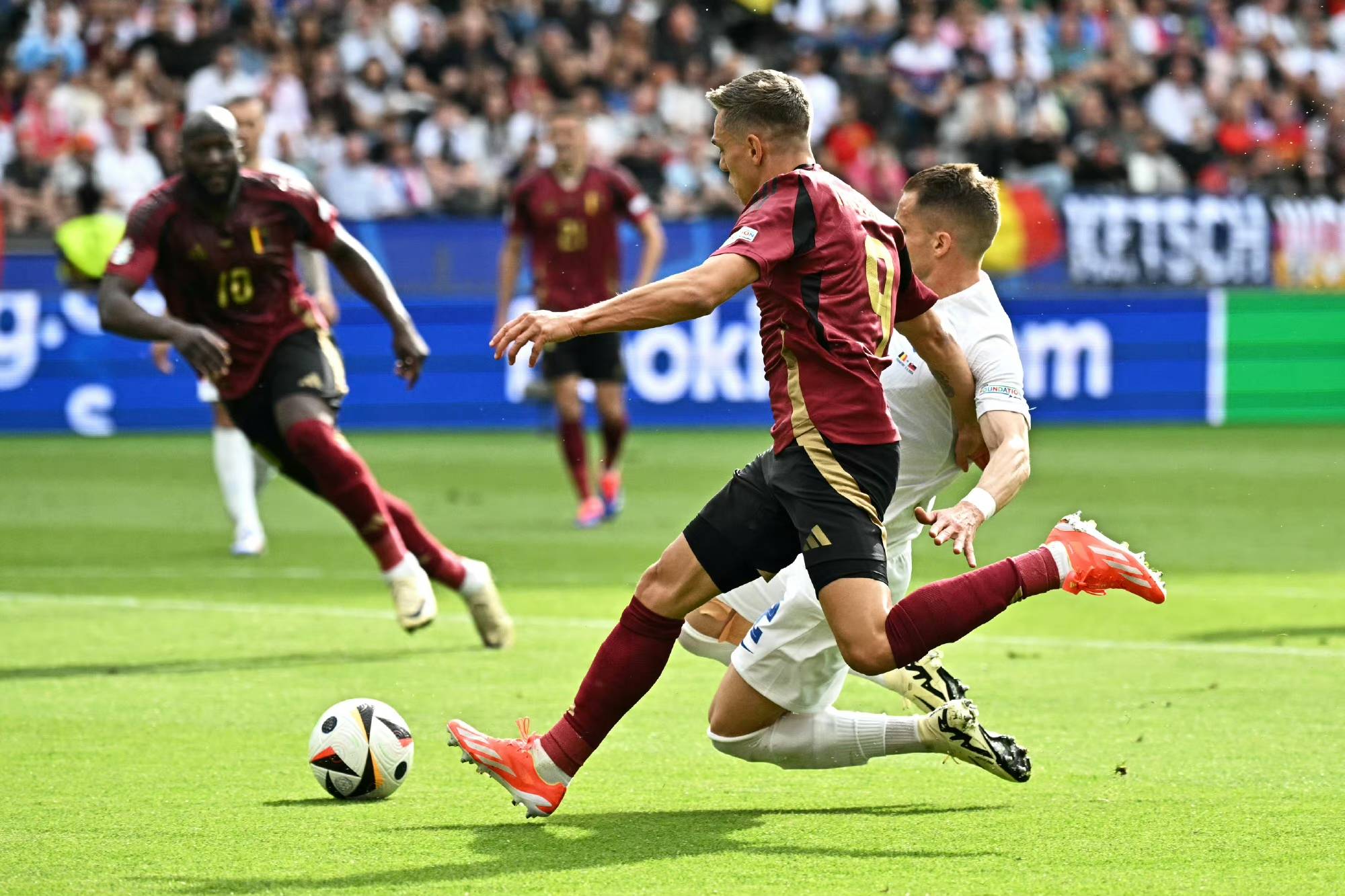 欧洲杯预选赛：德国大胜罗马尼亚，晋级希望大增