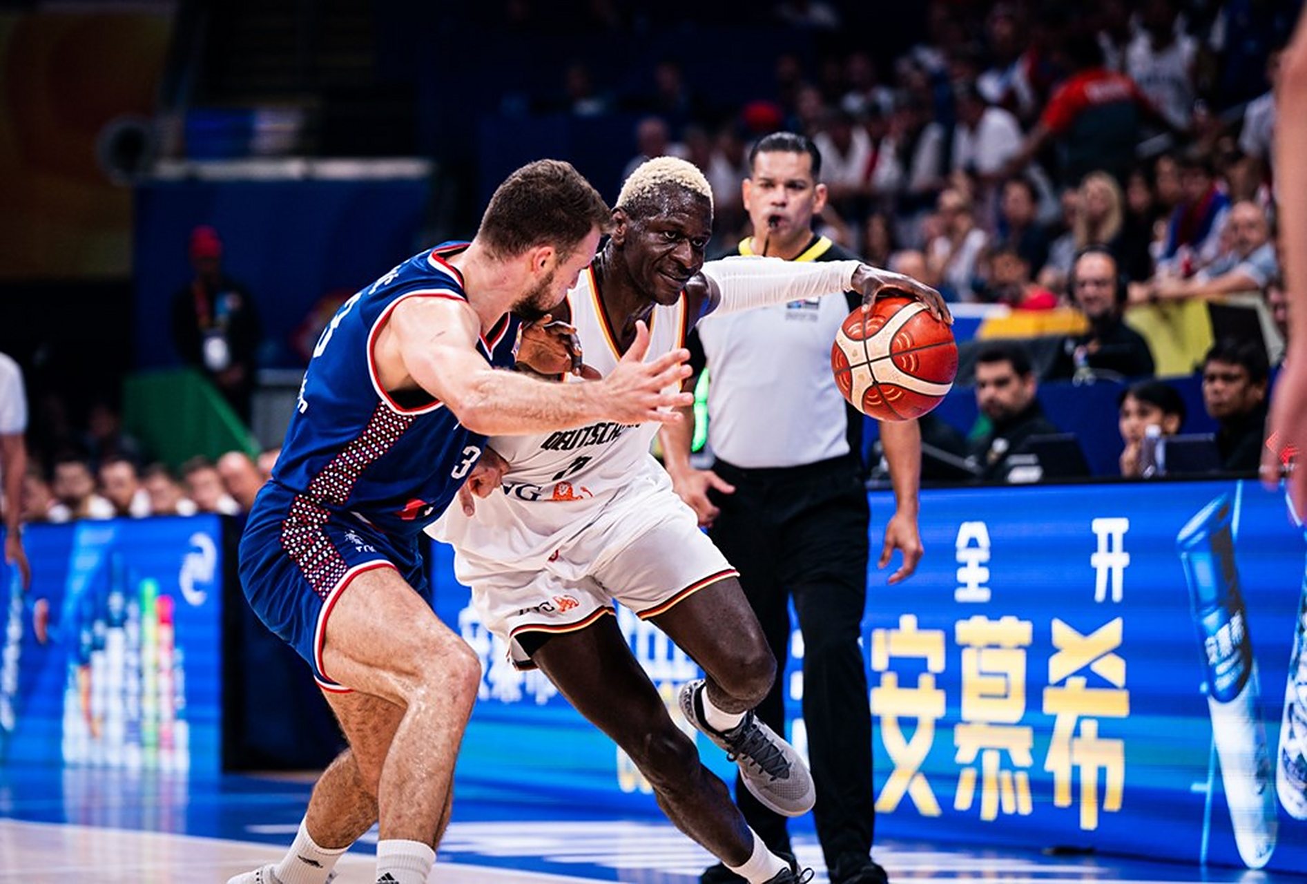 Panda Sports-塞尔维亚男篮绝杀法国男篮，克莱惊艳世界