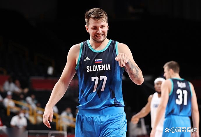 塞尔维亚男篮绝杀法国男篮，克莱惊艳世界