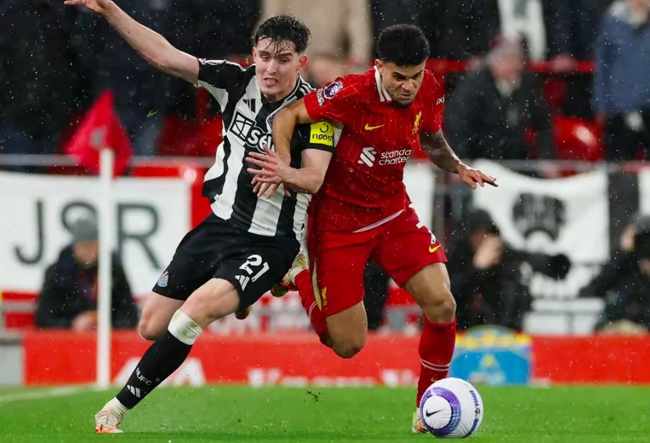 熊猫体育-包含柏林赫塔客场一球告负，士气受挫需调整状态的词条