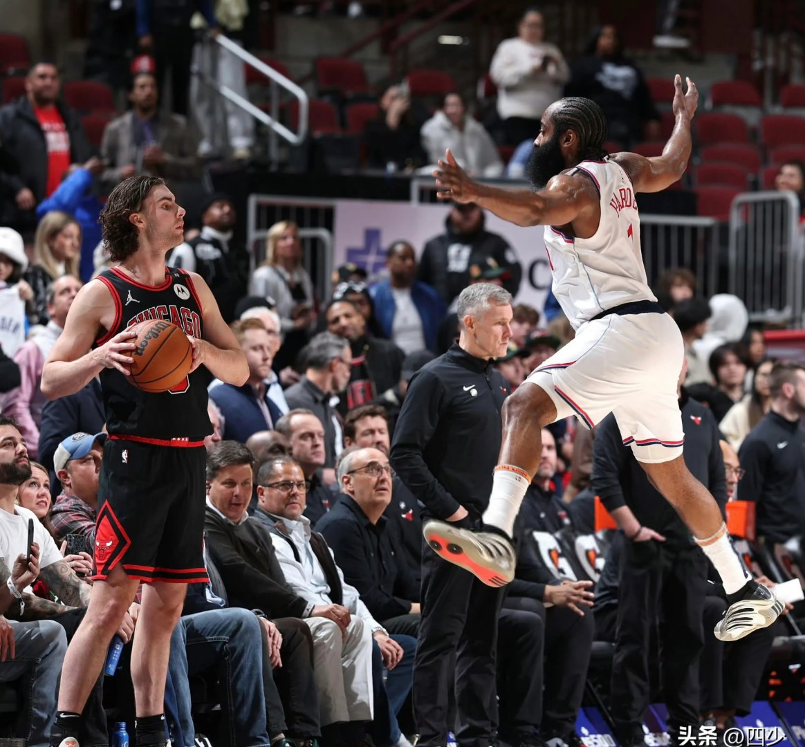 骑士完胜鹈鹕，拉文高光表现的简单介绍